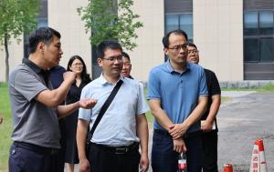 长沙理工大学汽车与机械工程学院党委副书记兼副院长唐宏宾一行到访高远路业集团开展访企拓岗活动